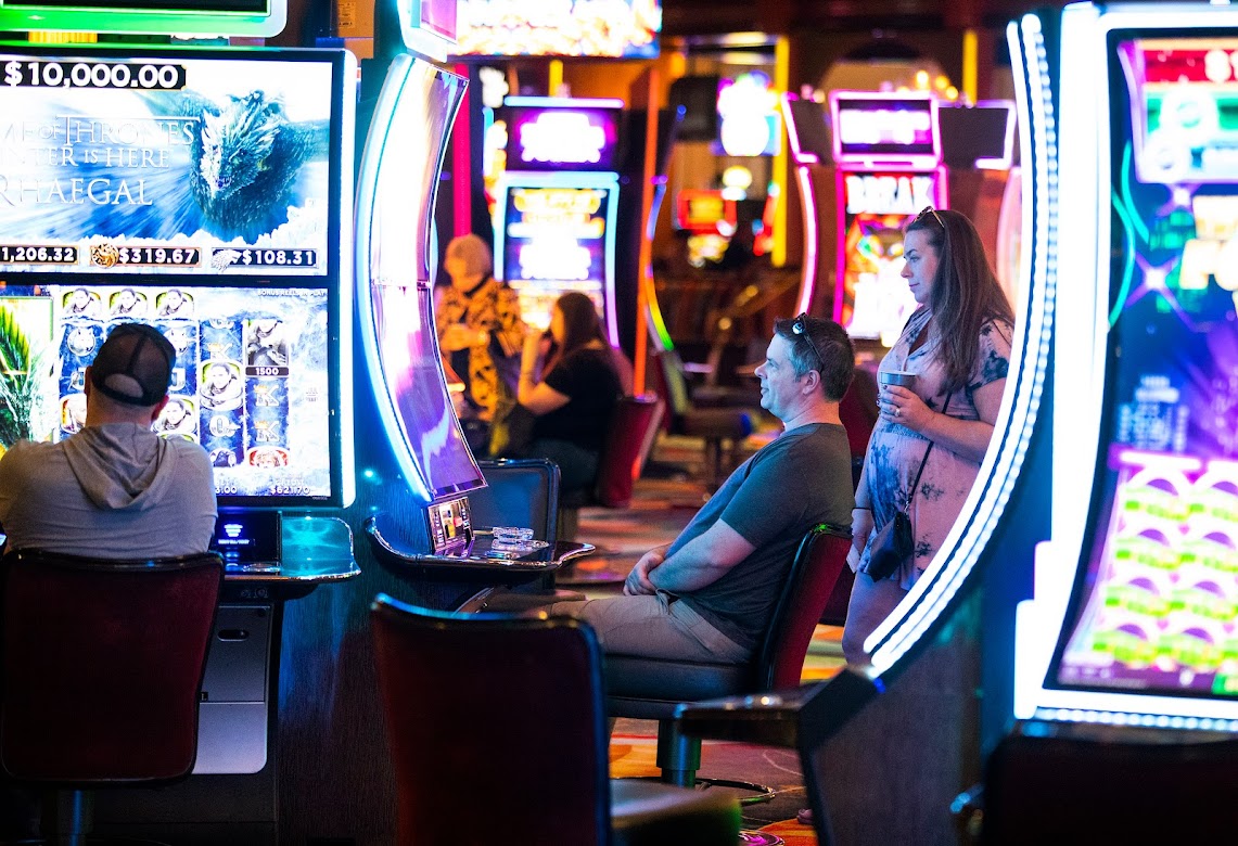Putar untuk Menang: Daya Tarik Permainan Slot Online